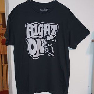 NWT ~ Officially Licensed Snoopy "Right On" Graphic Unisex T-Shirt (Size: Large)